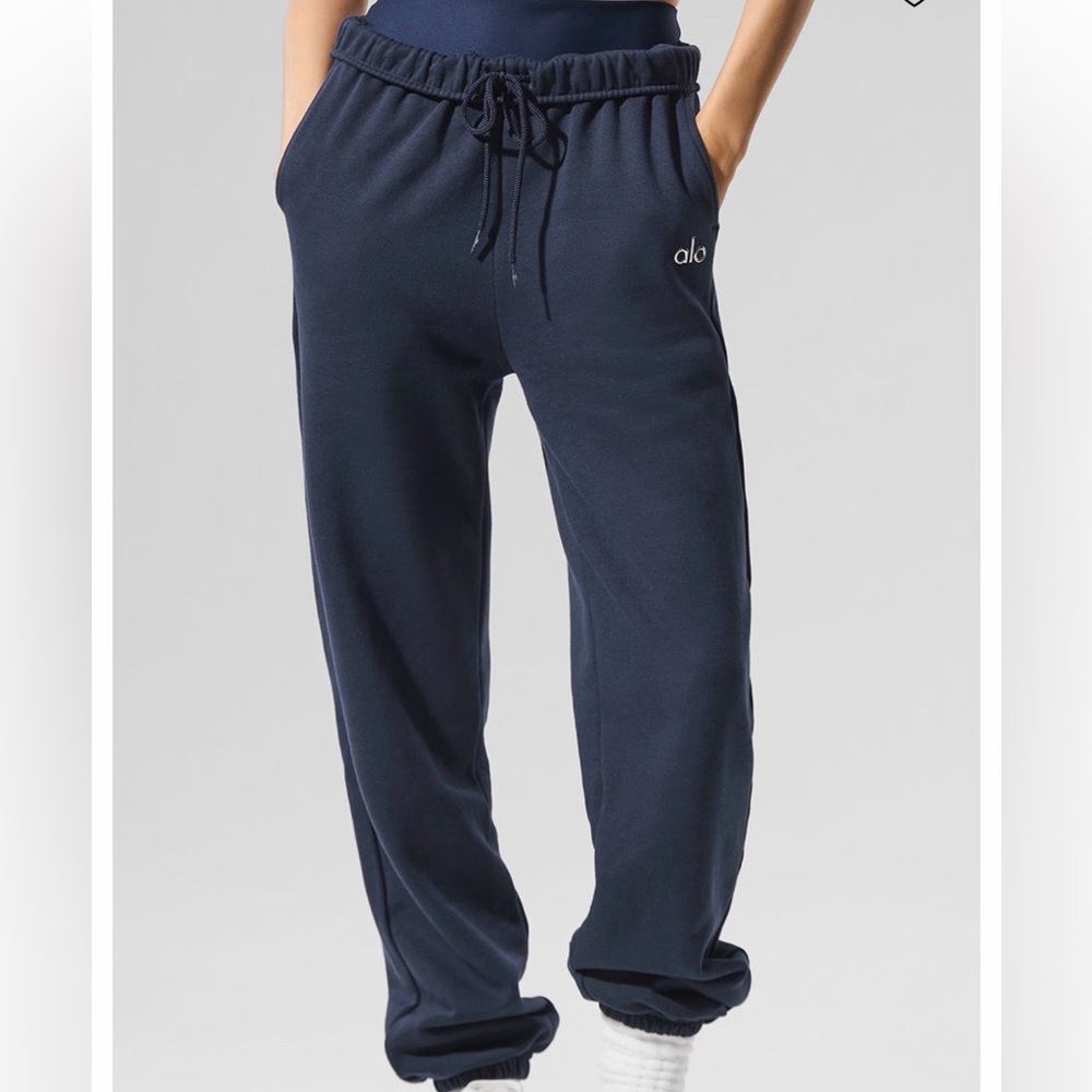 ALO Accolade Sweatpant Navy Small